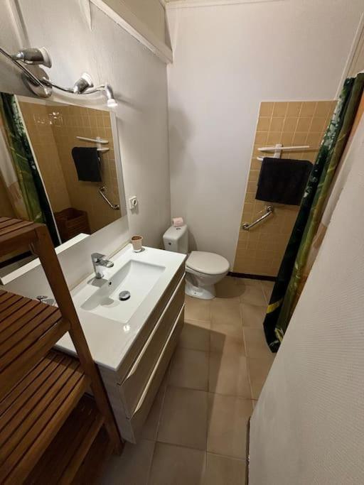 Maison De Ville Proche Mer, En Camargue Sur Le Chemin De Saint Jacques De Compostelle, Clim Reversible Vauvert Extérieur photo